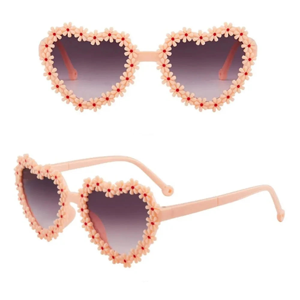 Heart-Shaped Daisy Sunglasses For All The Beautiful Toddlers