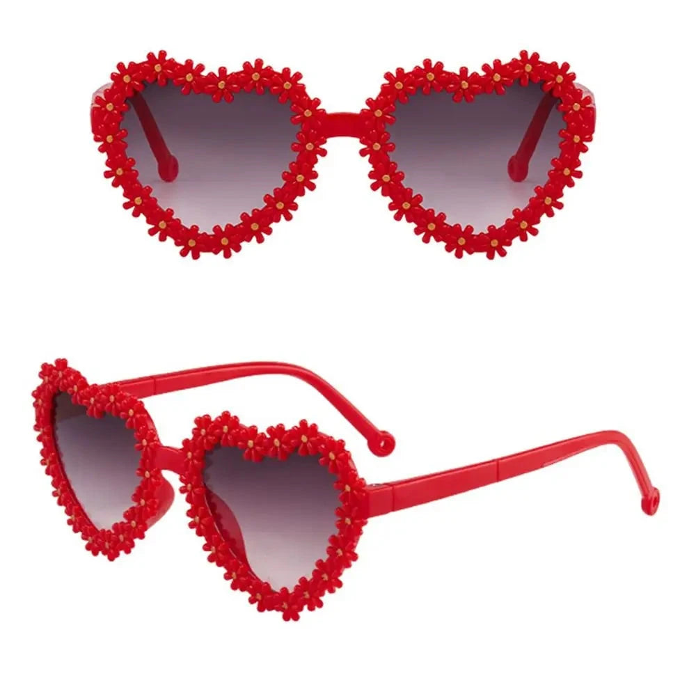 Heart-Shaped Daisy Sunglasses For All The Beautiful Toddlers