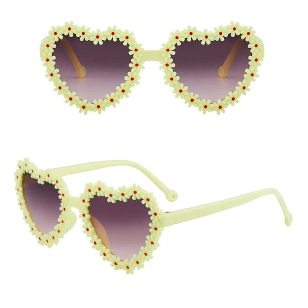 Heart-Shaped Daisy Sunglasses For All The Beautiful Toddlers